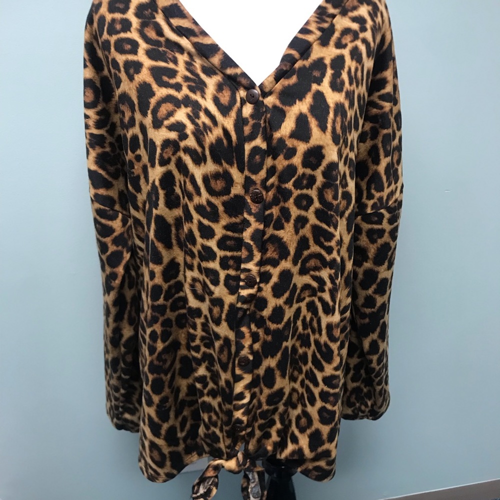 Leopard print long sleeve top